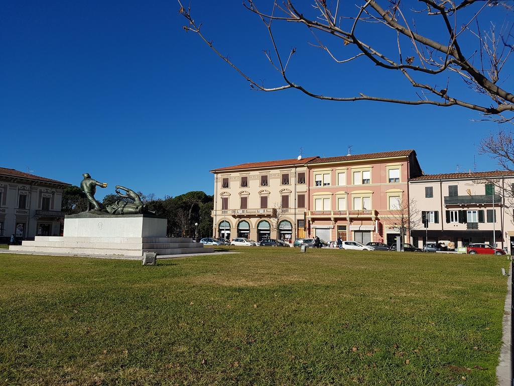 Historical Apartments By Seaside Viareggio Esterno foto